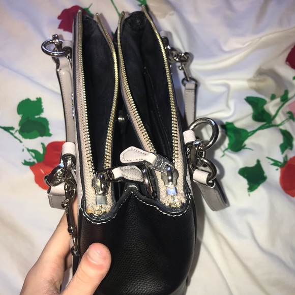 Coach purse - Picture 5 of 7